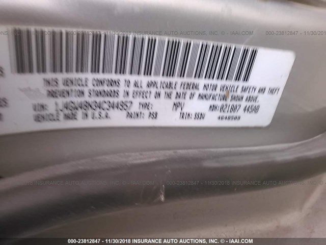 1J4GW48N34C344957 - 2004 JEEP GRAND CHEROKEE LAREDO/COLUMBIA/FREEDOM 银色 照片 9