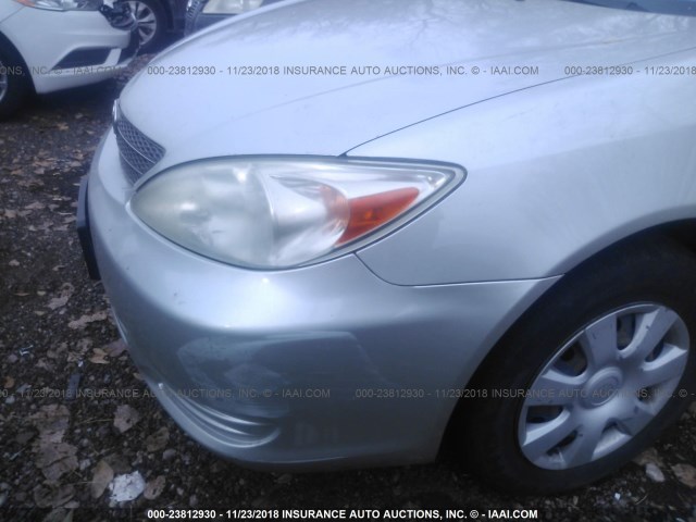 JTDBE32K220007982 - 2002 TOYOTA CAMRY LE/XLE/SE SILVER photo 6