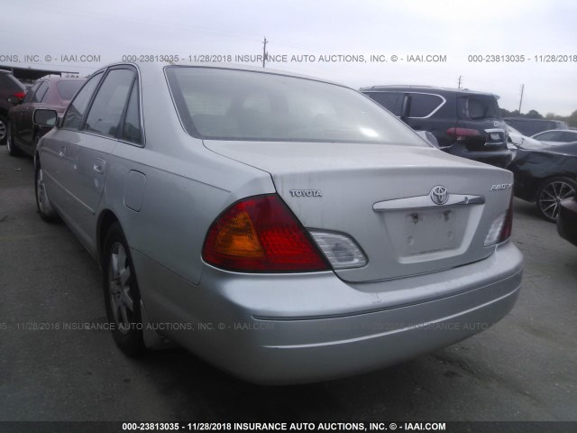 4T1BF28B3YU034054 - 2000 TOYOTA AVALON XL/XLS SILVER photo 3