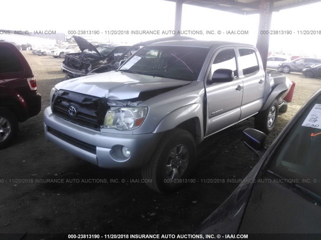 3TMJU62N56M012008 - 2006 TOYOTA TACOMA DOUBLE CAB PRERUNNER SILVER photo 2