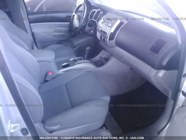 3TMJU62N56M012008 - 2006 TOYOTA TACOMA DOUBLE CAB PRERUNNER SILVER photo 5