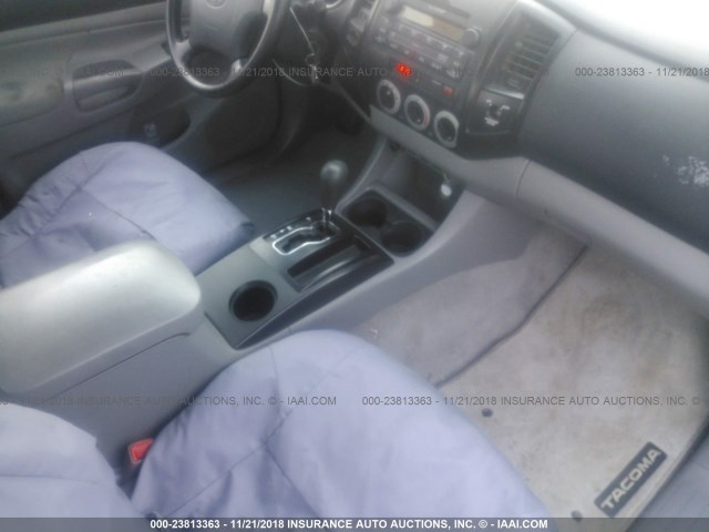 5TFUU4ENXBX022132 - 2011 TOYOTA TACOMA ACCESS CAB ნაცრისფერი ფოტო 5