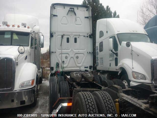 1FUJGLDR2CSBE2733 - 2012 FREIGHTLINER CASCADIA 125  Unknown photo 3