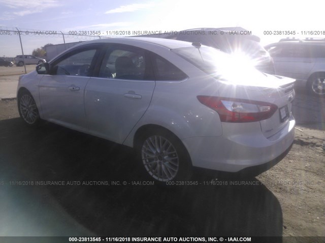 1FADP3J25EL271095 - 2014 FORD FOCUS TITANIUM WHITE photo 3