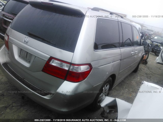 5FNRL38717B411811 - 2007 HONDA ODYSSEY EXL SILVER photo 4