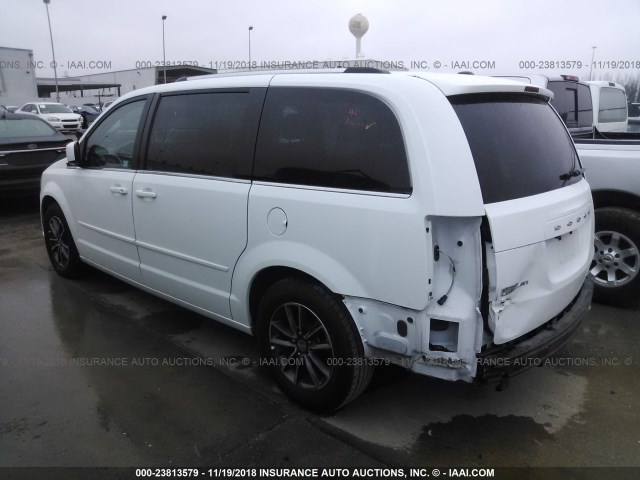 2C4RDGCG7HR673740 - 2017 DODGE GRAND CARAVAN SXT WHITE photo 3