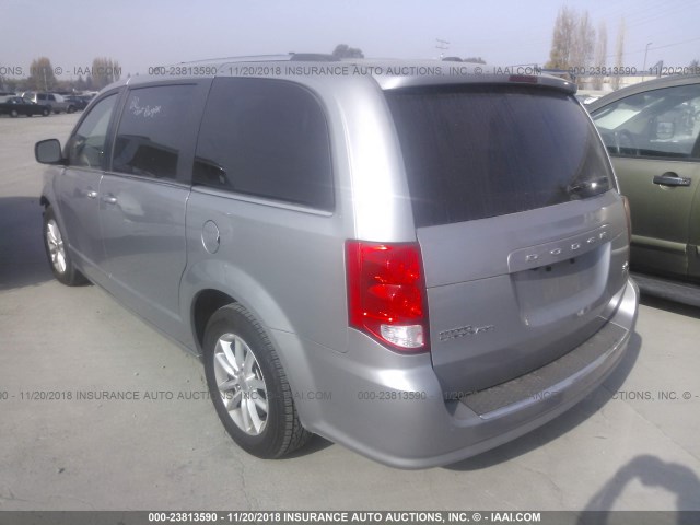 2C4RDGCG2JR205646 - 2018 DODGE GRAND CARAVAN SXT GRAY photo 3