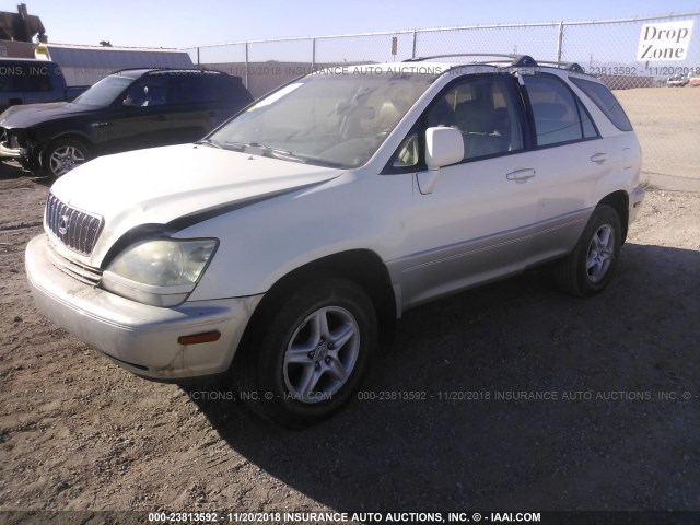 JTJHF10U010171940 - 2001 LEXUS RX 300 WHITE photo 2