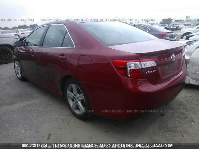 4T1BF1FKXEU794409 - 2014 TOYOTA CAMRY L/SE/LE/XLE 红色 照片 3