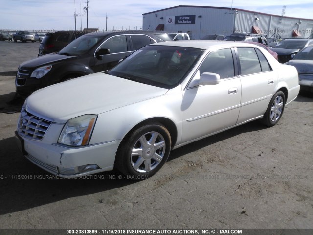 1G6KD57Y77U212745 - 2007 CADILLAC DTS WHITE photo 2