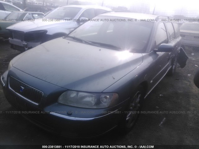 YV1SW592752478964 - 2005 VOLVO V70 FWD GRAY photo 2