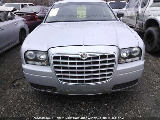 2C3KA43R68H141612 - 2008 CHRYSLER 300 LX SILVER photo 6