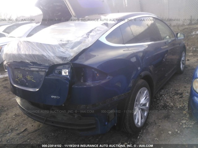 5YJXCAE23HF066187 - 2017 TESLA MODEL X BLUE photo 4