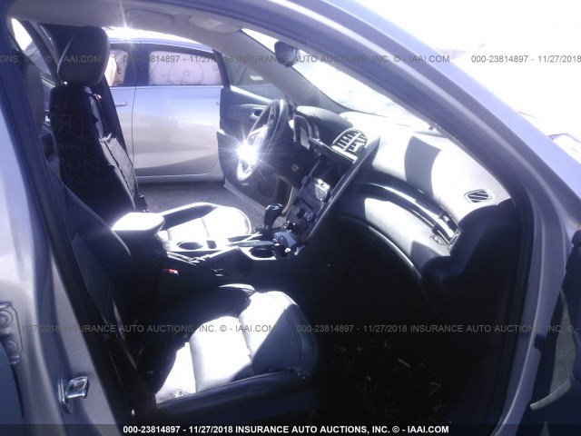 1G11E5SA2GF100450 - 2016 CHEVROLET MALIBU LIMITED LTZ Gümüş foto 5