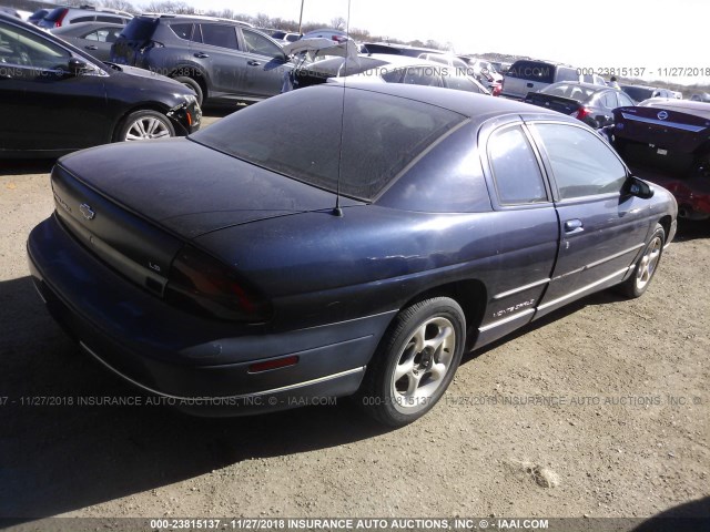 2G1WW12MXW9170274 - 1998 CHEVROLET MONTE CARLO LS 蓝色 照片 4