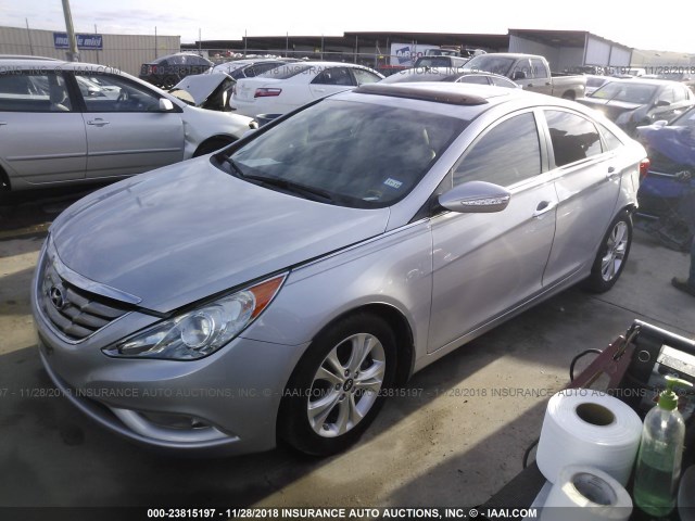 5NPEC4AC1BH128914 - 2011 HYUNDAI SONATA SE/LIMITED SILVER photo 2