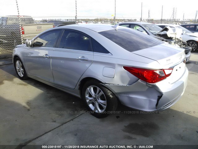 5NPEC4AC1BH128914 - 2011 HYUNDAI SONATA SE/LIMITED SILVER photo 3