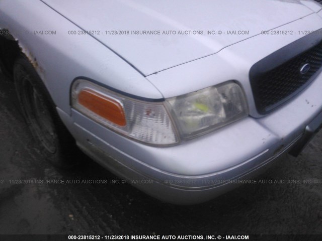 2FAFP73WX1X164184 - 2001 FORD CROWN VICTORIA  SILVER photo 6