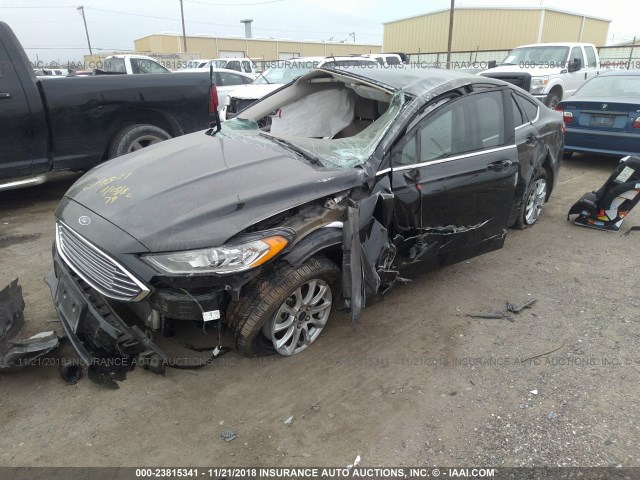 3FA6P0G77HR246859 - 2017 FORD FUSION S BLACK photo 2