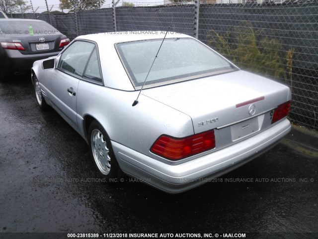 WDBFA67F2VF150361 - 1997 MERCEDES-BENZ SL 500 SILVER photo 3