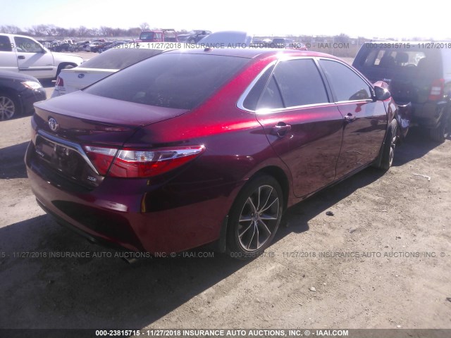 4T1BF1FK2FU923244 - 2015 TOYOTA CAMRY LE/XLE/SE/XSE RED photo 4