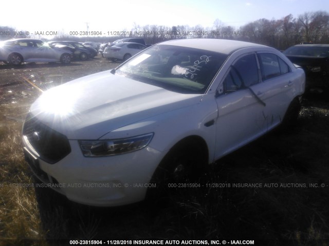 1FAHP2MK1HG124132 - 2017 FORD TAURUS POLICE INTERCEPTOR WHITE photo 2