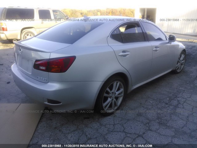 JTHBK262272034221 - 2007 LEXUS IS 250 SILVER photo 4