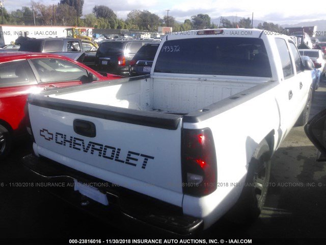 2GCEC13T651193372 - 2005 CHEVROLET SILVERADO C1500 WHITE photo 4