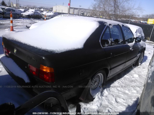 WBAHD1317KBF08362 - 1989 BMW 535 I BLACK photo 4