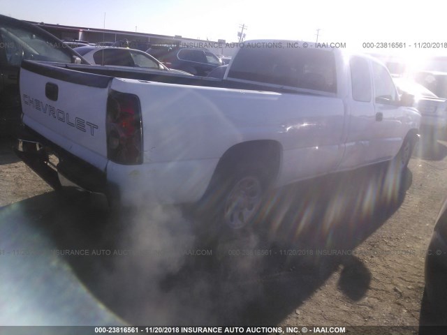 1GCEC19T75E274693 - 2005 CHEVROLET SILVERADO C1500 WHITE photo 4