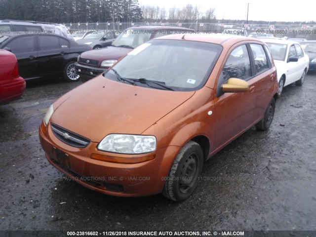 KL1TD66666B517632 - 2006 CHEVROLET AVEO LS ORANGE photo 2