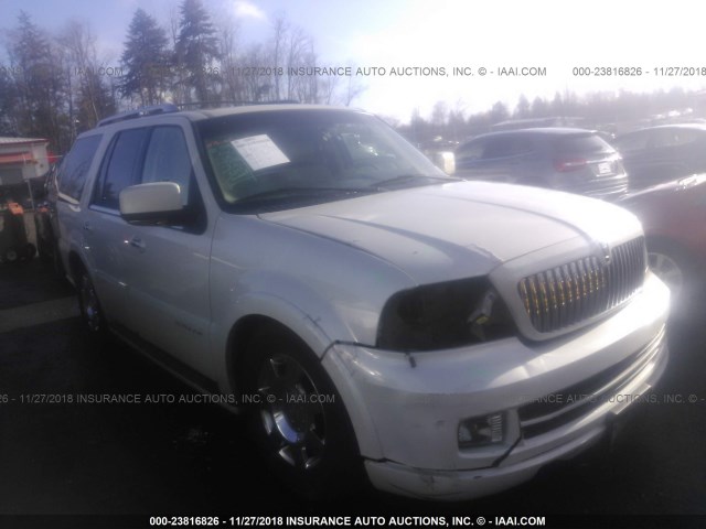 5LMFU285X6LJ14792 - 2006 LINCOLN NAVIGATOR Ақ фото 1