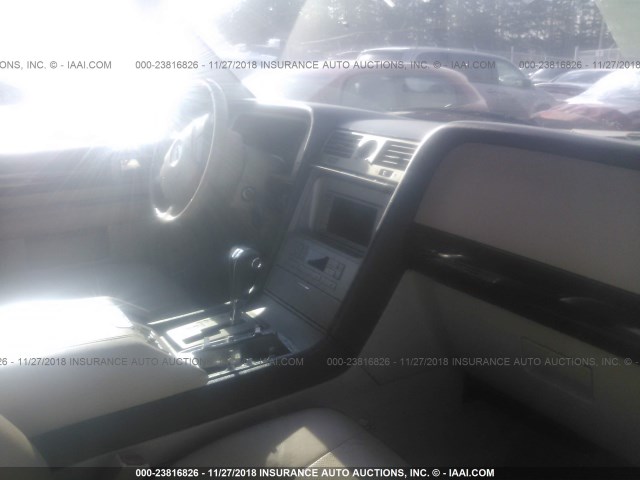 5LMFU285X6LJ14792 - 2006 LINCOLN NAVIGATOR Ақ фото 5