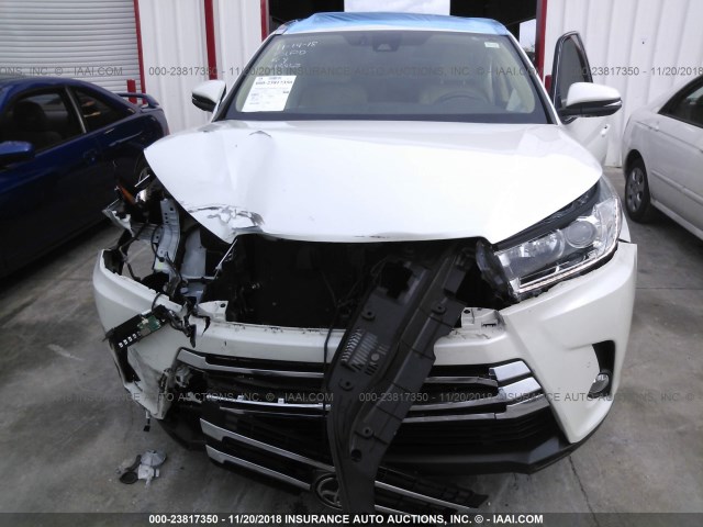 5TDDZRFH3HS449013 - 2017 TOYOTA HIGHLANDER LIMITED/LTD PLATINUM WHITE photo 6