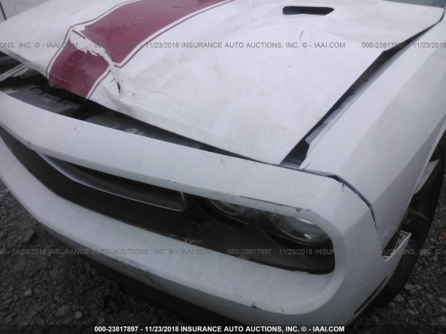 2C3CDYAGXEH162169 - 2014 DODGE CHALLENGER SXT WHITE photo 6