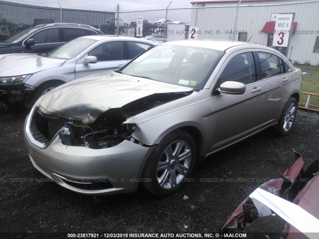 1C3CCBAB8DN639918 - 2013 CHRYSLER 200 LX GOLD photo 2