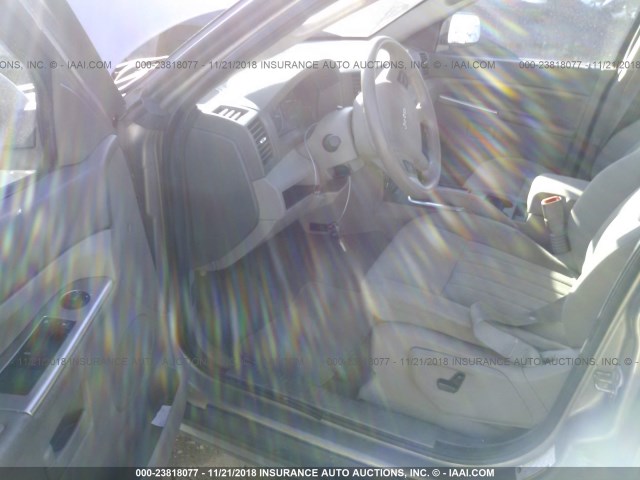 1J4GS48K25C584021 - 2005 JEEP GRAND CHEROKEE LAREDO/COLUMBIA/FREEDOM 棕色 照片 5