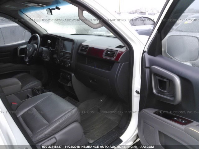 5FPYK1F52BB004262 - 2011 HONDA RIDGELINE RTL WHITE photo 5