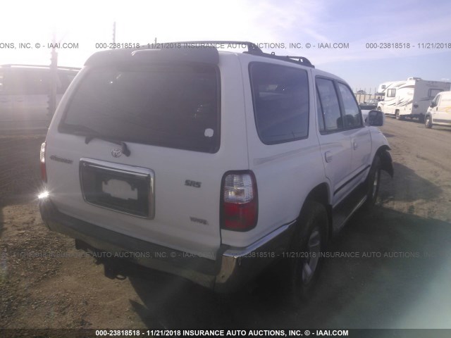 JT3GN86R020249443 - 2002 TOYOTA 4RUNNER SR5 WHITE photo 4