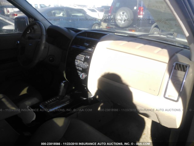 1FMCU94188KA62492 - 2008 FORD ESCAPE LIMITED WHITE photo 5