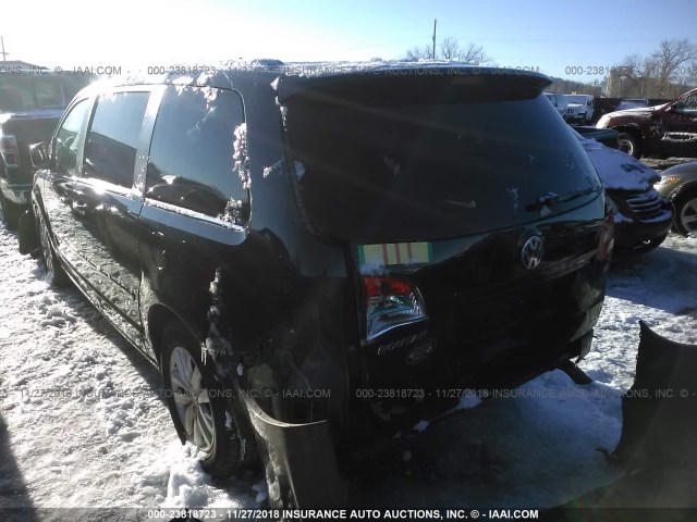 2C4RVABG1DR724770 - 2013 VOLKSWAGEN ROUTAN SE BLACK photo 3