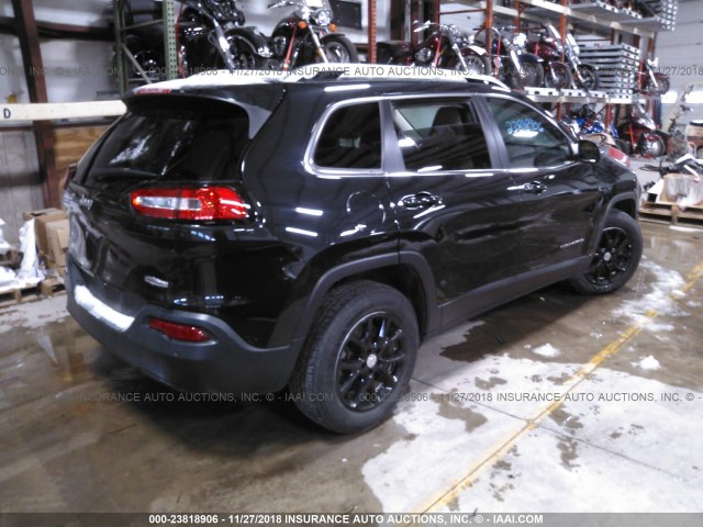 1C4PJMCB8GW210241 - 2016 JEEP CHEROKEE LATITUDE BLACK photo 4