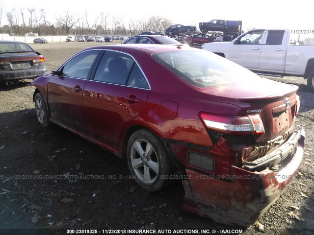 4T1BF3EK0BU171373 - 2011 TOYOTA CAMRY SE/LE/XLE 红色 照片 3