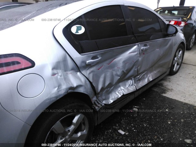 1G1RA6E49CU103961 - 2012 CHEVROLET VOLT SILVER photo 6