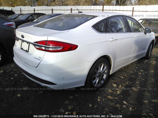 3FA6P0LU3HR295309 - 2017 FORD FUSION SE HYBRID WHITE photo 4