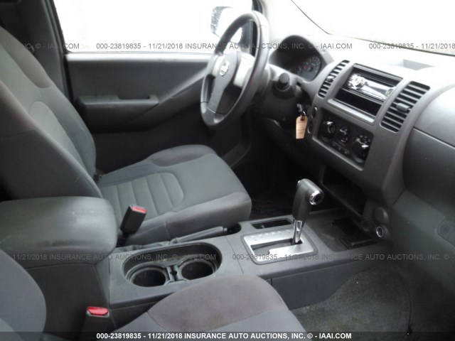 1N6BD0CTXAC447953 - 2010 NISSAN FRONTIER KING CAB SE/LE/NISMO SILVER photo 5
