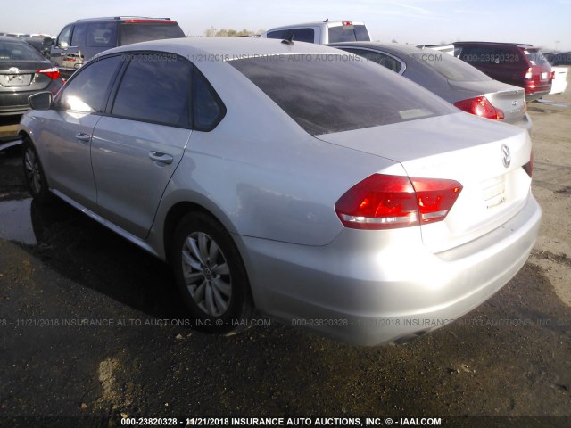 1VWAH7A36DC099424 - 2013 VOLKSWAGEN PASSAT S SILVER photo 3