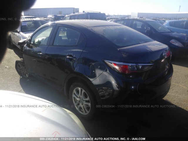 3MYDLBZV0GY100393 - 2016 TOYOTA SCION IA BLACK photo 3