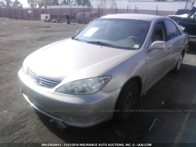 4T1BE32K06U694874 - 2006 TOYOTA CAMRY LE/XLE/SE GOLD photo 2