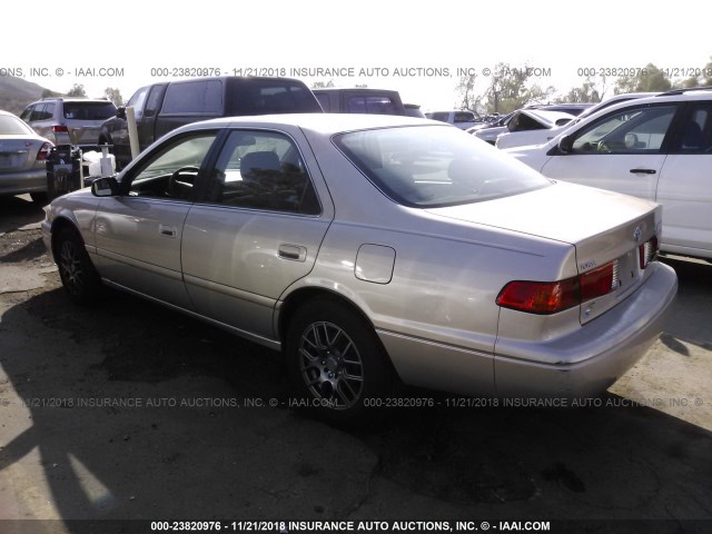 JT2BG22KX10570435 - 2001 TOYOTA CAMRY CE/LE/XLE 金色 照片 3